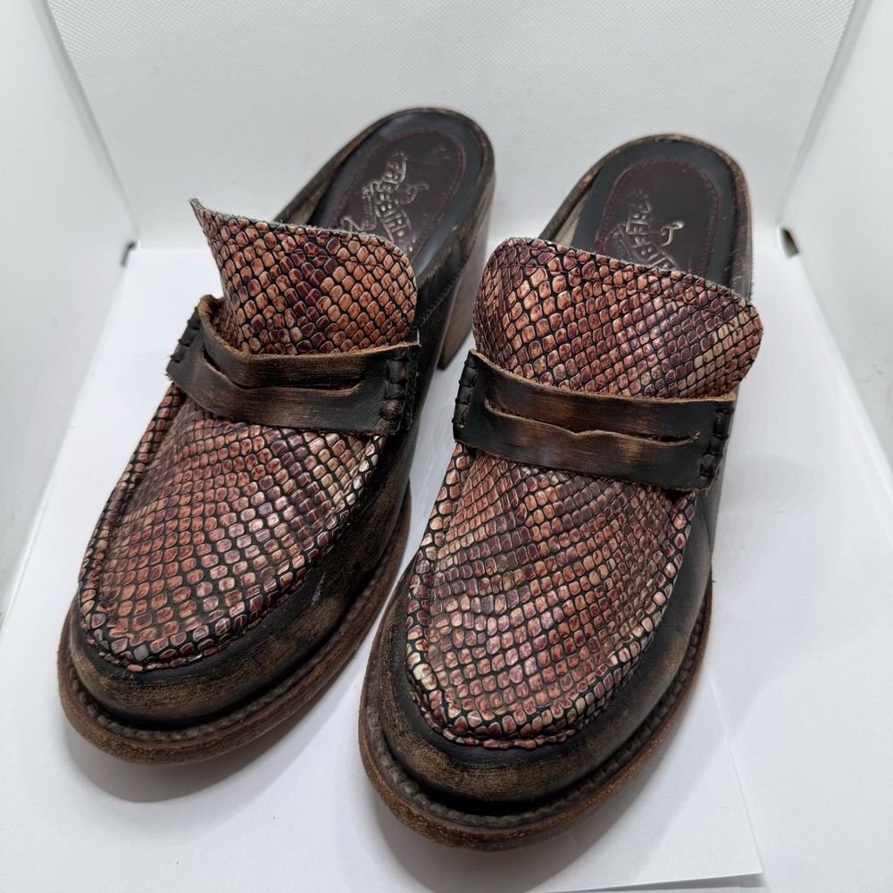 Freebird Collins $245 Distressed Chunky Block Heel Snakeskin Leather Loafers 8